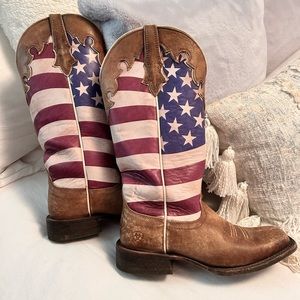 Ariat Womens Cowboy boots - American flag. Size 8.  Like new